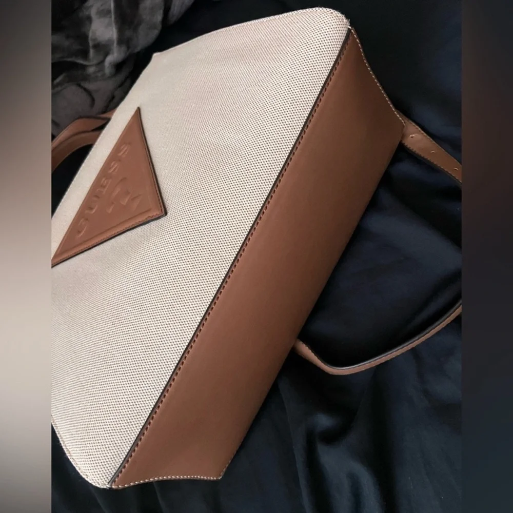 Guess Cream and Brown Logo Tote - Picture 2 of 3